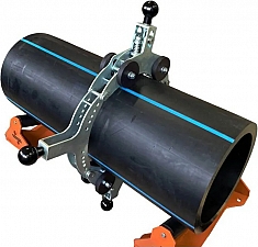 Применение ручного роторного трубореза для резки ПНД труб ПНДело Делорез-315 Применение ручного роторного трубореза для резки ПНД труб ПНДело Делорез-315